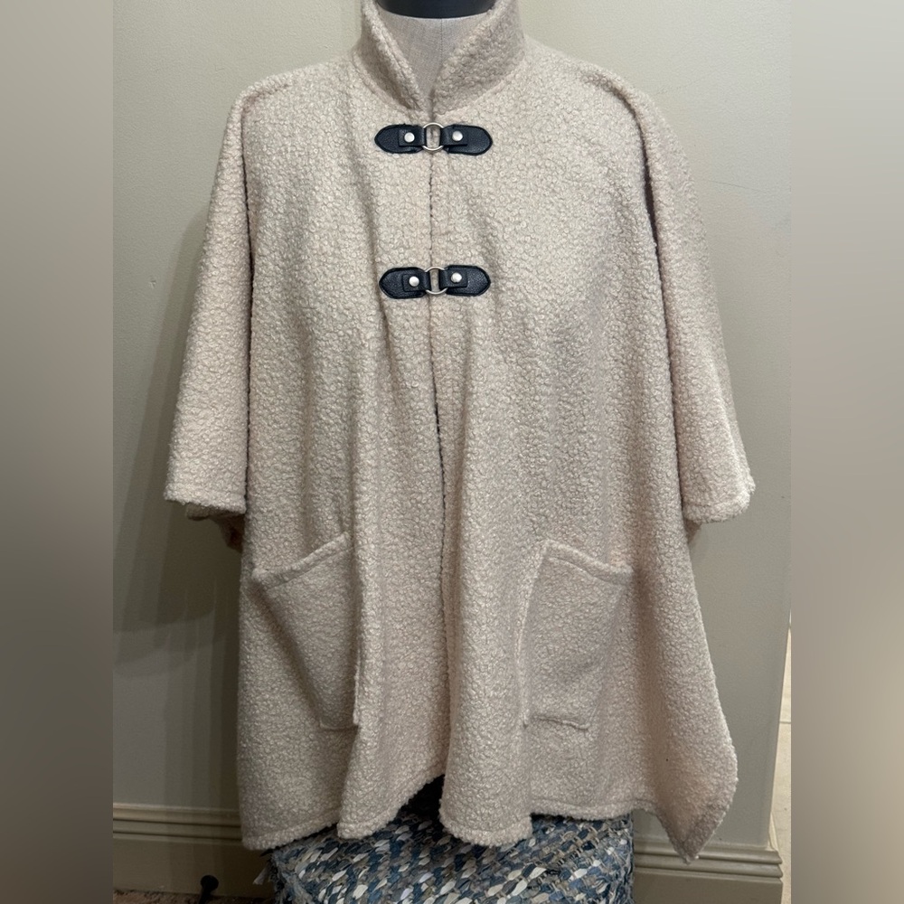 Sherpa toggle Shawl/poncho